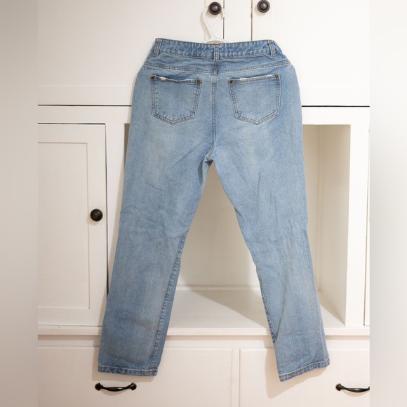 Chelsea & Violet Ripped Jeans - Picture 2 of 3